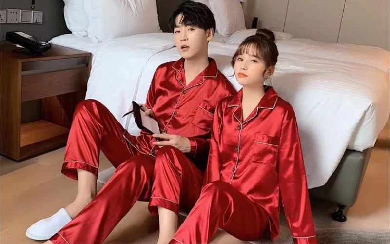 6 kiểu cặp đôi sành điệu với đồ ngủ đôi thu đông Đồ ngủ đôi thu đông tự tin vẻ đẹp theo phong cách riêng